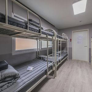 Dormitory Room Mixed